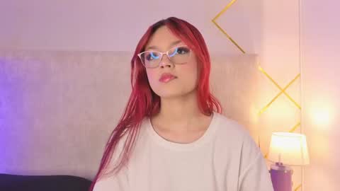 Snapshot of martinaa_garcia chatting on May 23, 8:02 pm Martina online show from May 23, 8:02 pm