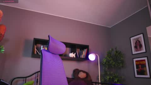 Snapshot of martinaa_rose chatting on June 1, 2:08 pm martinaa_rose online show from June 1, 2:08 pm