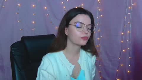 Snapshot of martinaduglas chatting on May 12, 3:31 pm Martina online show from May 12, 3:31 pm