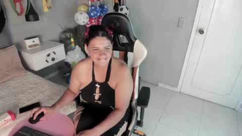 Snapshot of martinamilff chatting on July 10, 9:39 pm Martina online show from July 10, 9:39 pm