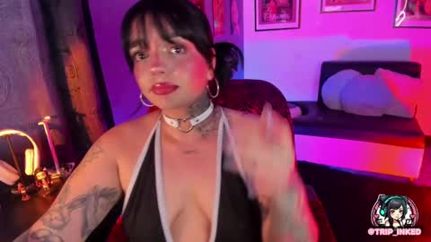 Snapshot of martinarouseee chatting on February 12, 10:04 pm Val online show from February 12, 10:04 pm