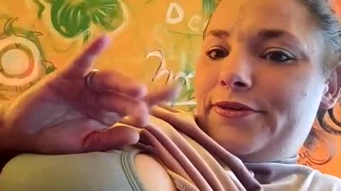 Snapshot of martinhopetaylor chatting on April 27, 6:50 pm martinhopetaylor online show from April 27, 6:50 pm