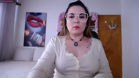 Snapshot of martiniella chatting on July 5, 9:22 pm Antonella Martini online show from July 5, 9:22 pm