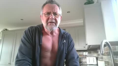 Snapshot of martinrgbxxxx chatting on June 9, 8:04 am martinrgbxxxx online show from June 9, 8:04 am