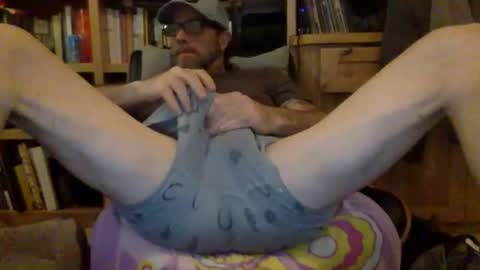 Snapshot of martinstolcris chatting on May 21, 5:58 am martinstolcris online show from May 21, 5:58 am