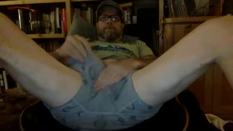 Snapshot of martinstolcris chatting on May 28, 6:10 am martinstolcris online show from May 28, 6:10 am