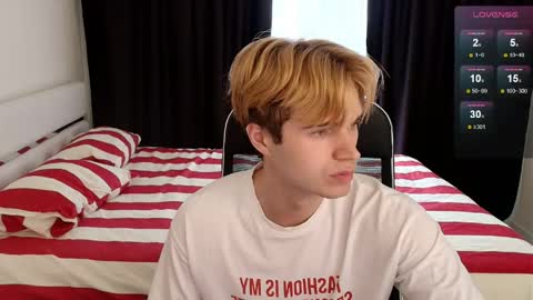 martintw_17 online show from April 20, 5:43 am