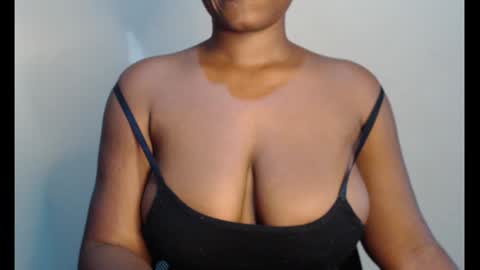 Snapshot of marvelous_pussy chatting on February 8, 8:31 am sonia online show from February 8, 8:31 am