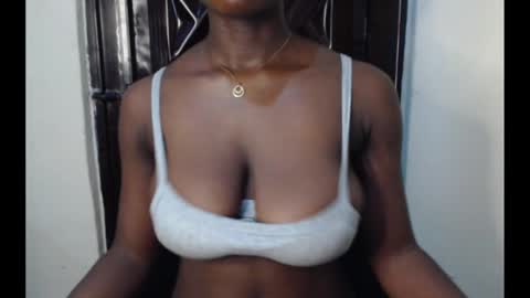Snapshot of marvelous_pussy chatting on March 5, 7:27 am sonia online show from March 5, 7:27 am