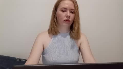 mary318875 online show from April 4, 5:16 am