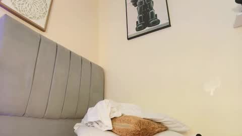 mary_cute9 online show from March 11, 12:22 pm