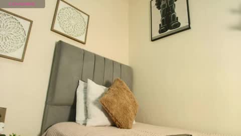 mary_cute9 online show from April 16, 12:17 pm