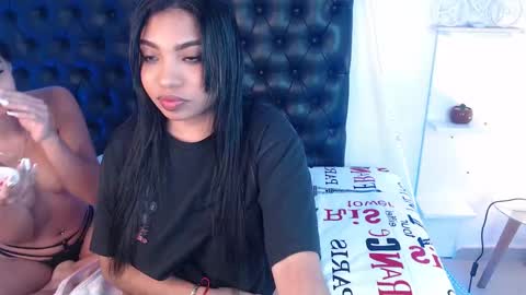 Hi guys im Mary  online show from January 24, 12:41 pm