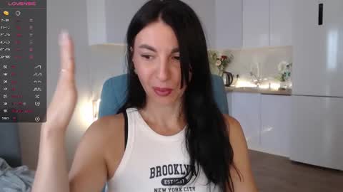 Snapshot of mary_love16 chatting on July 17, 6:53 am Maria online show from July 17, 6:53 am