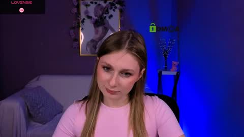 Mary online show from March 19, 8:24 pm