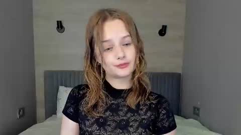mary_phoenix online show from June 14, 9:06 pm