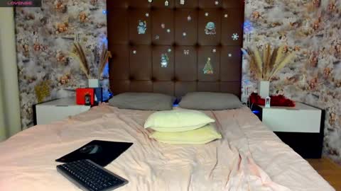 Snapshot of mary_stevenss chatting on January 9, 1:02 pm mary_stevenss online show from January 9, 1:02 pm