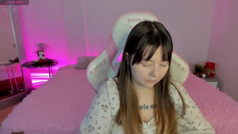 Snapshot of mary_stevenss chatting on January 14, 8:20 am mary_stevenss online show from January 14, 8:20 am