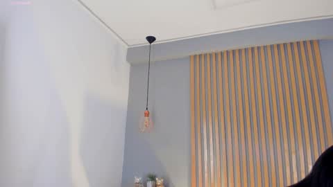 Snapshot of mary_suarez chatting on February 10, 6:53 am Maria online show from February 10, 6:53 am