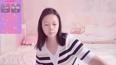 Snapshot of mary_uu chatting on October 27, 12:47 am mary_uu online show from October 27, 12:47 am