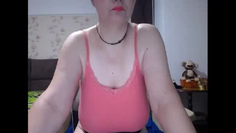Snapshot of mary_x chatting on July 6, 3:14 am Mary online show from July 6, 3:14 am