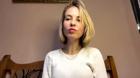 Snapshot of maryannaplateros chatting on February 10, 6:12 pm Tessa online show from February 10, 6:12 pm