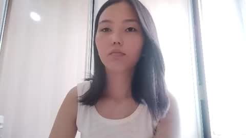 Snapshot of marybellegalaviz chatting on June 16, 11:46 am Lily online show from June 16, 11:46 am