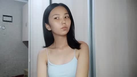 Snapshot of marybellegalaviz chatting on June 30, 12:06 pm Lily online show from June 30, 12:06 pm