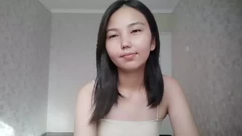 Snapshot of marybellegalaviz chatting on July 25, 12:03 pm Lily online show from July 25, 12:03 pm