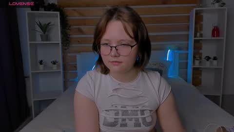 marybryantt online show from February 24, 1:47 am