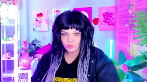 Mary online show from April 15, 11:06 am