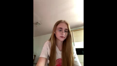 Snapshot of maryjanefosler chatting on May 28, 9:50 am Lea online show from May 28, 9:50 am