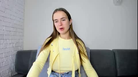 Mari online show from November 18, 9:36 am