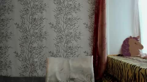 Snapshot of marylou_ chatting on January 28, 6:05 am Mary Lou online show from January 28, 6:05 am