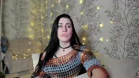 Snapshot of marylou_ chatting on February 16, 1:49 pm Mary Lou online show from February 16, 1:49 pm