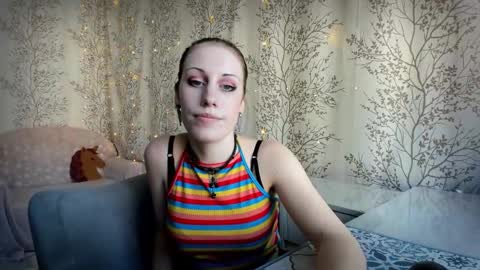 Snapshot of marylou_ chatting on September 26, 7:45 am Mary Lou online show from September 26, 7:45 am