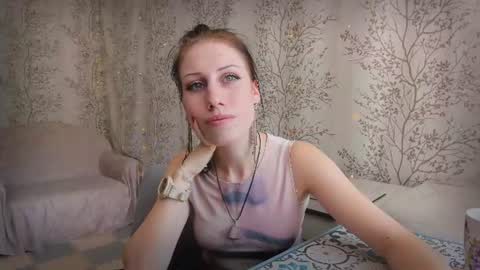 Snapshot of marylou_ chatting on July 14, 4:28 am Mary Lou online show from July 14, 4:28 am