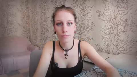 Snapshot of marylou_ chatting on July 15, 4:40 am Mary Lou online show from July 15, 4:40 am