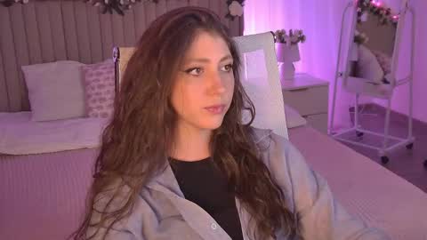 Snapshot of marymillerr chatting on May 22, 1:06 pm Mary Miller online show from May 22, 1:06 pm