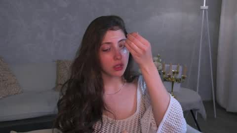 Snapshot of marymillerr chatting on June 3, 6:27 am Mary Miller online show from June 3, 6:27 am