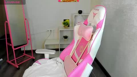 Snapshot of maryshiotta chatting on January 26, 8:14 am Mary online show from January 26, 8:14 am