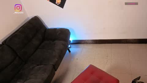 maryybellax online show from February 2, 11:14 pm