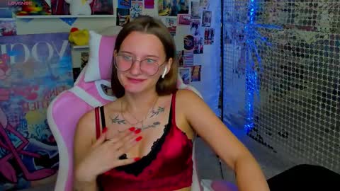 maryyy_may online show from October 1, 6:58 pm