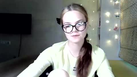 Snapshot of masakodownen chatting on June 23, 4:16 pm Nessa online show from June 23, 4:16 pm