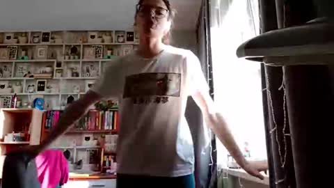 Kelly online show from March 23, 8:07 am