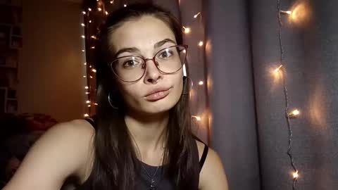 Kelly online show from April 1, 7:42 am