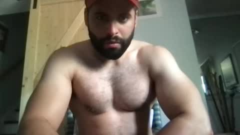 Snapshot of mascbeef95 chatting on November 5, 6:08 pm mascbeef95 online show from November 5, 6:08 pm