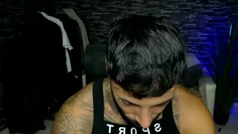 Snapshot of masculineguy69 chatting on July 11, 7:38 pm masculineguy69 online show from July 11, 7:38 pm