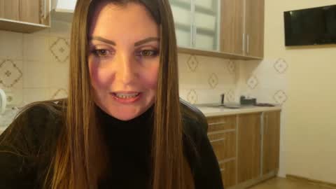 Snapshot of masha_queen chatting on February 15, 8:22 pm Masha online show from February 15, 8:22 pm