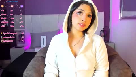 Snapshot of masher__ chatting on December 10, 9:54 pm Vick online show from December 10, 9:54 pm